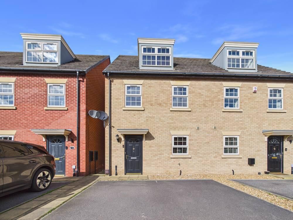 Property photo 1 of 14 Front (Exterior)