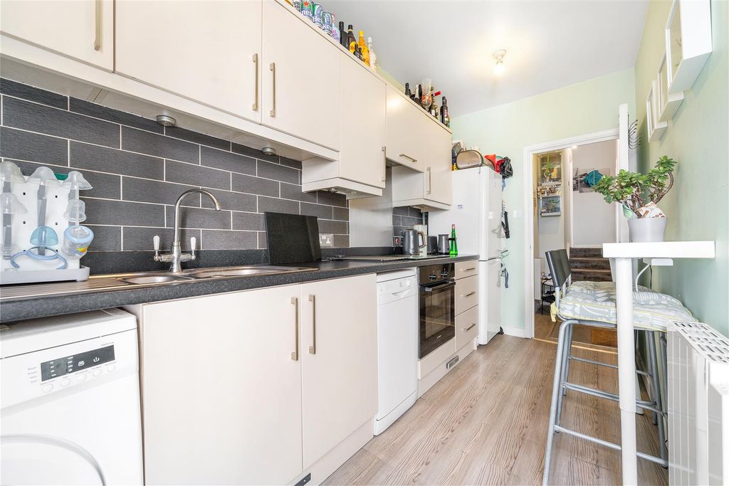 Property photo 1 of 10 Green Lane-8.Jpg