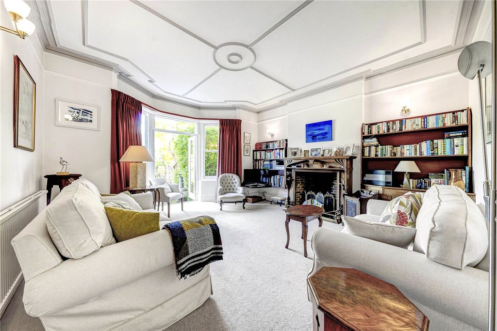 Property photo 2 of 15 Living Room