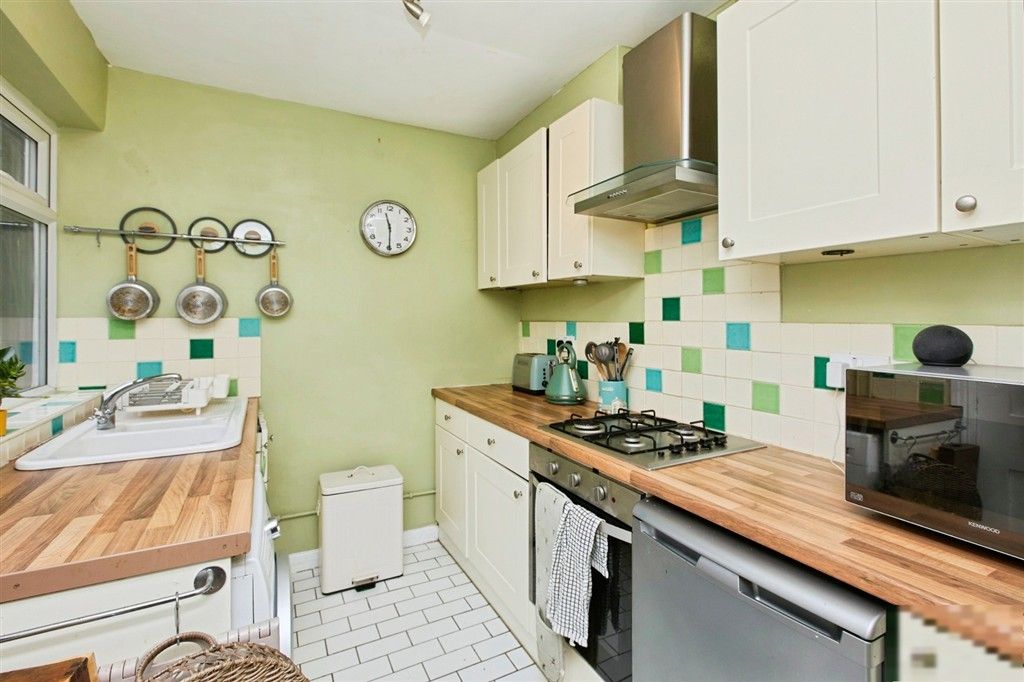 Property photo 2 of 17