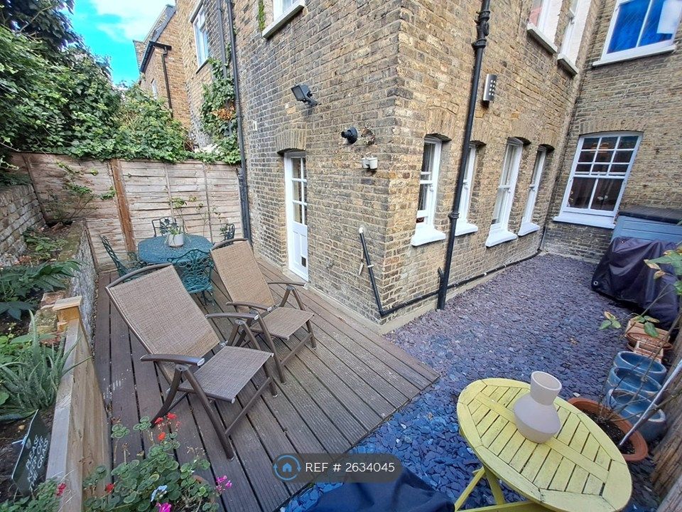 Property photo 1 of 35 Private Garden