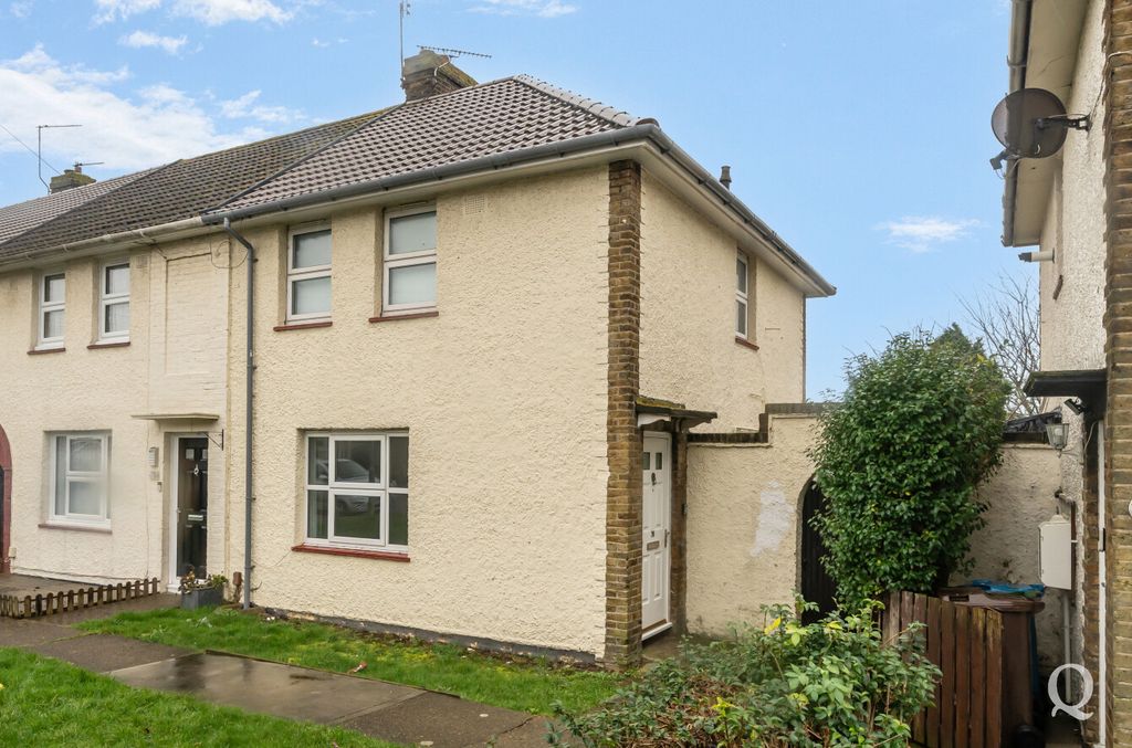 Property photo 1 of 17 27099B87-454d-409...