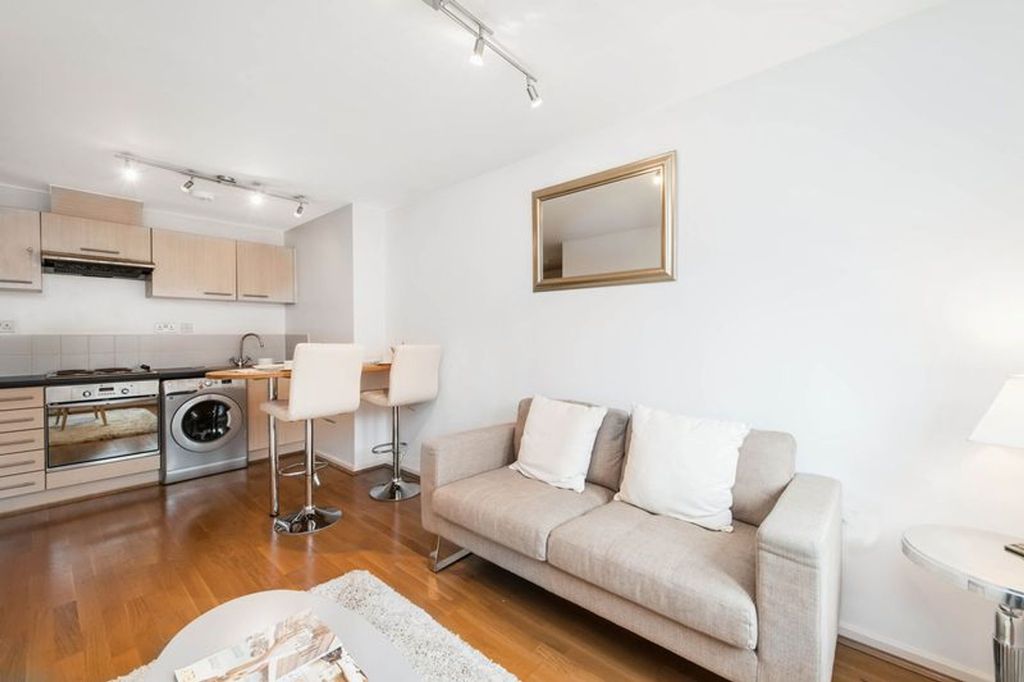 Property photo 1 of 5