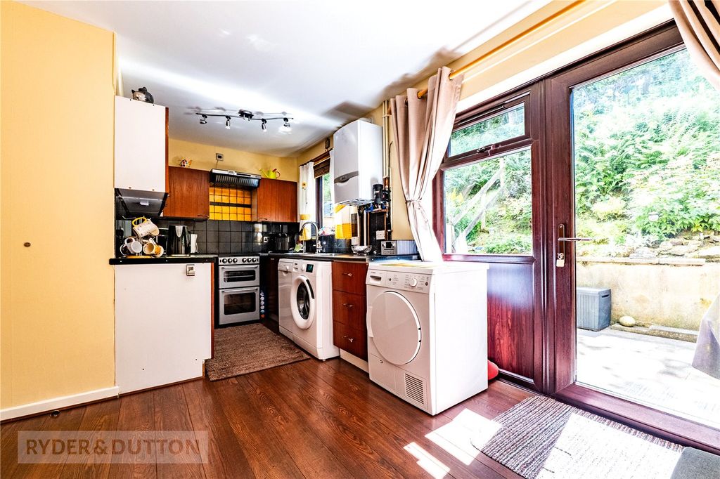Property photo 2 of 21 Kitchen Diner