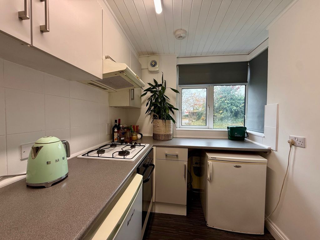 Property photo 3 of 11 Balcony