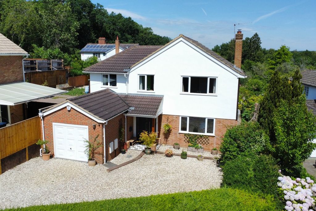 Property photo 2 of 29