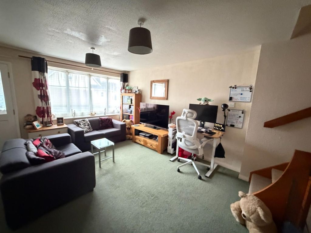 Property photo 3 of 11 Living Room 2.Jpg