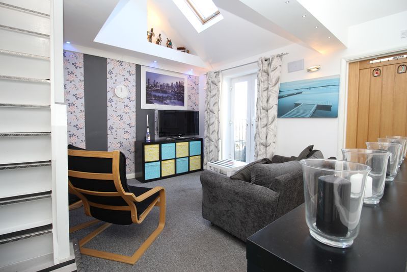 Property photo 2 of 14 Living Room