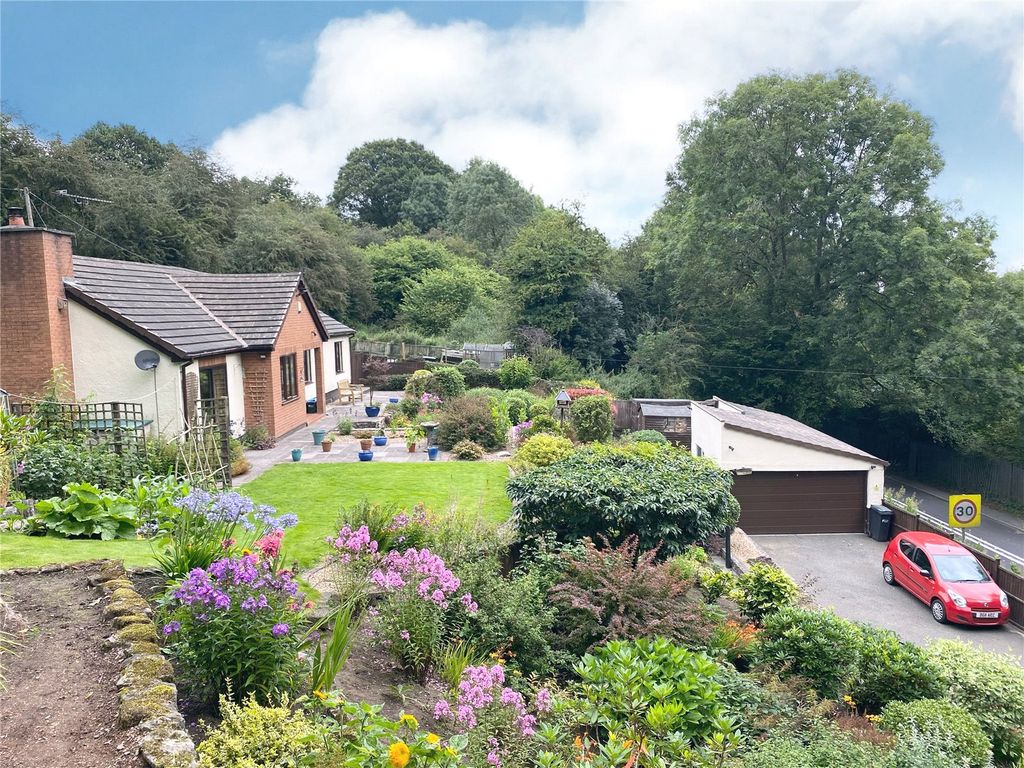 Property photo 2 of 32 Picture No. 17