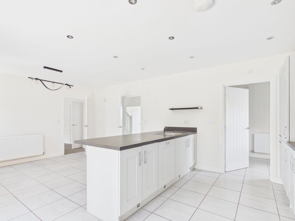 Additional image 8 of 5 bed detached house for saleMadan Gardens, Bishops Tachbrook, Leamington Spa CV33