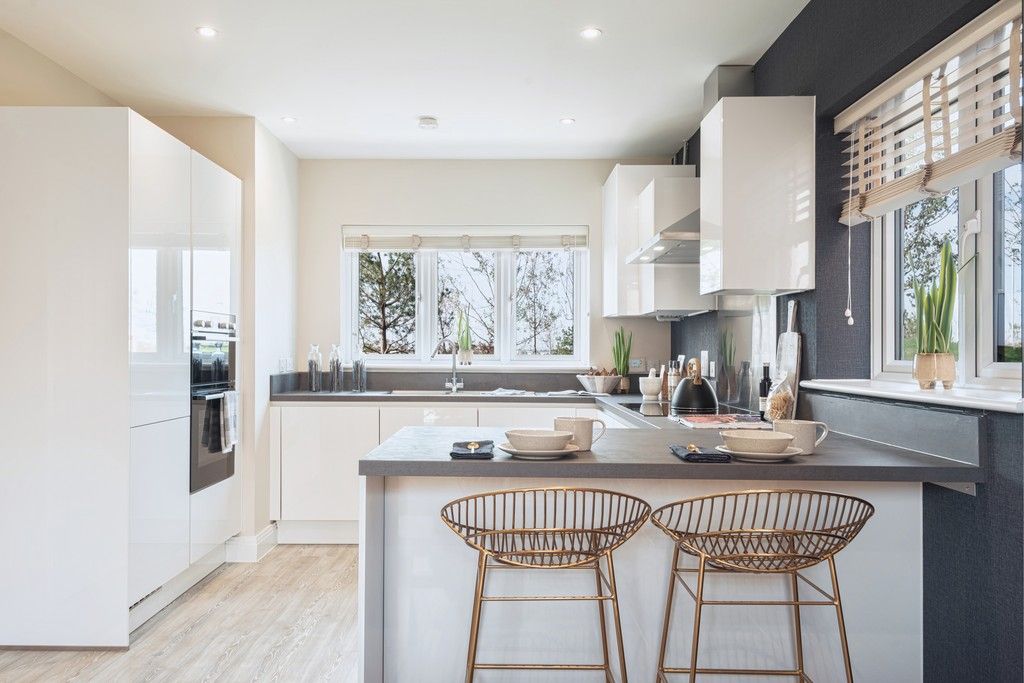 Property photo 2 of 11 Netherhall Gardens, Cambridge