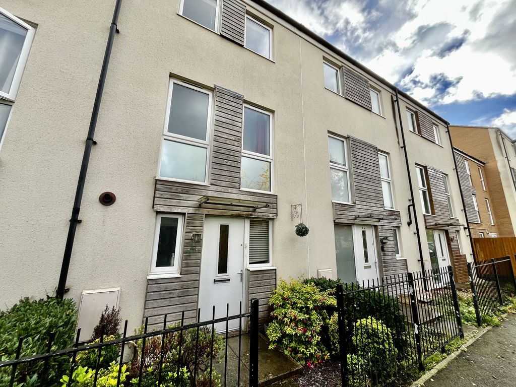 Property photo 1 of 19 Front