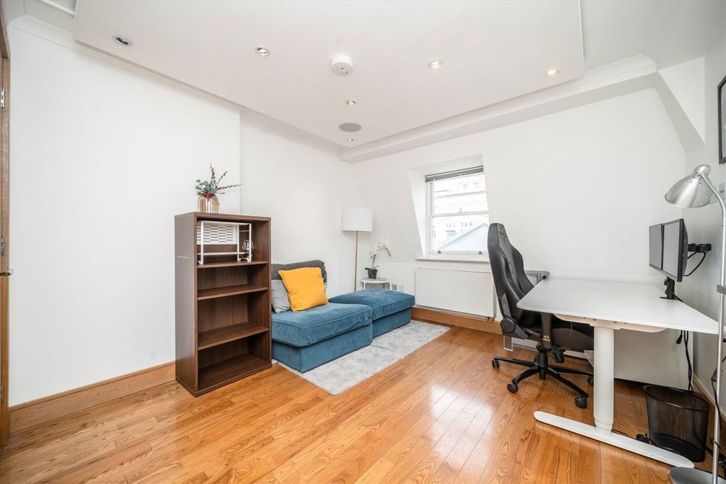 Property photo 3 of 7