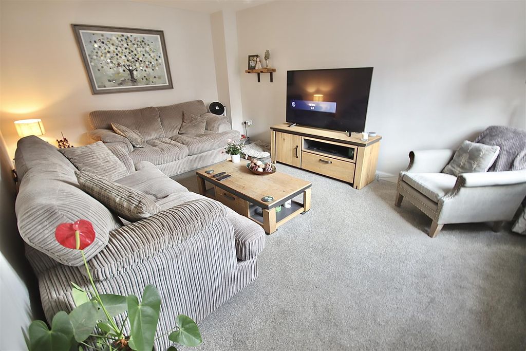 Property photo 3 of 16 Img_7971.Jpg