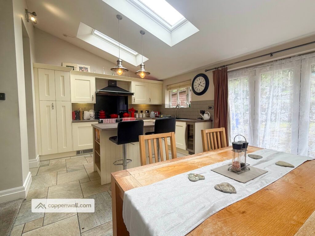 Property photo 3 of 33