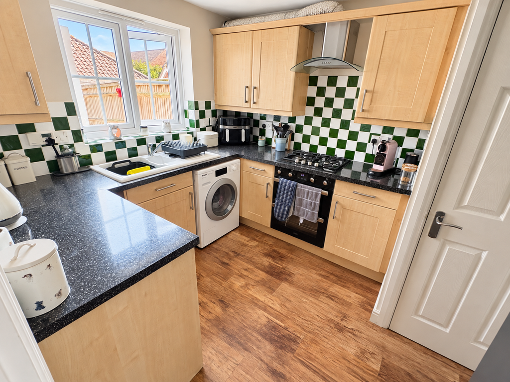 Property photo 3 of 12