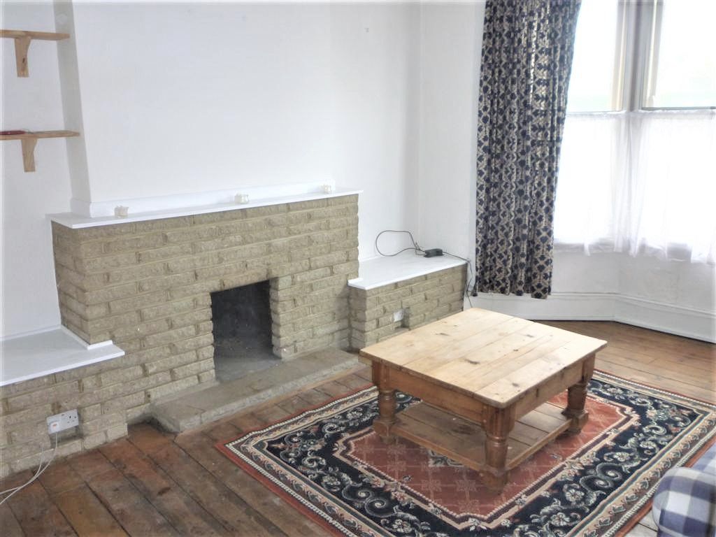 Property photo 3 of 14