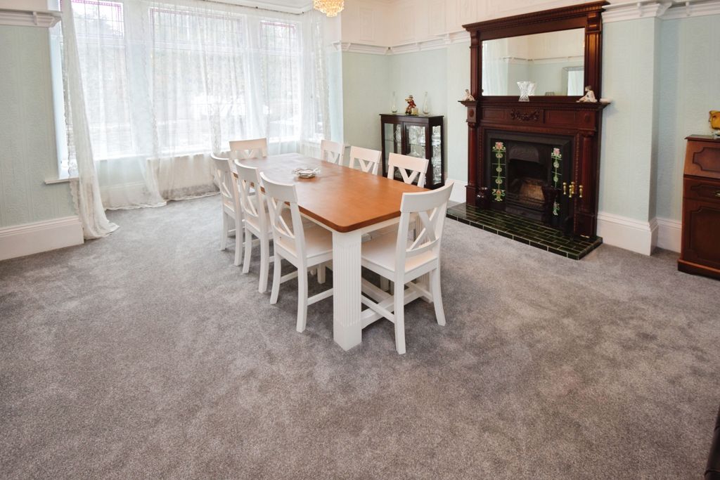 Property photo 2 of 24 26Ebf337-Reception 201