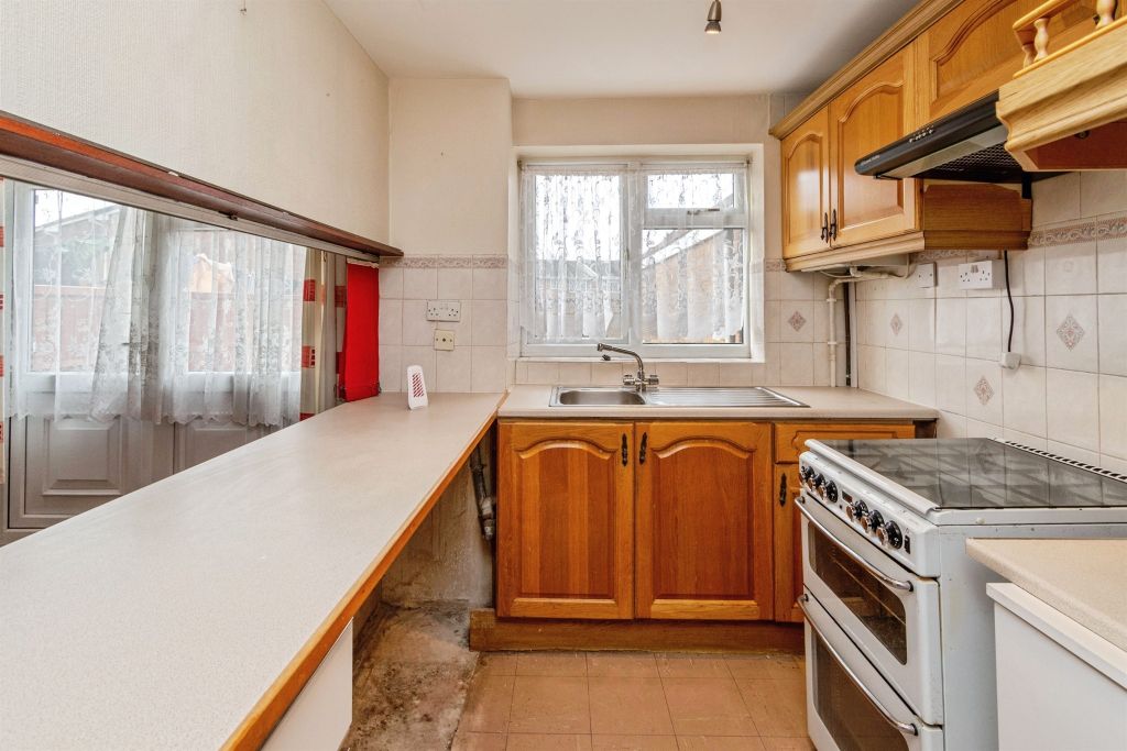 Property photo 3 of 11