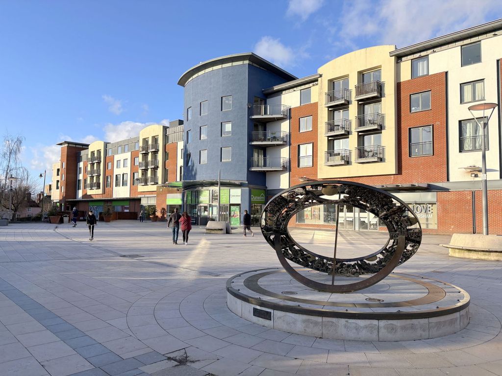 Property photo 1 of 8