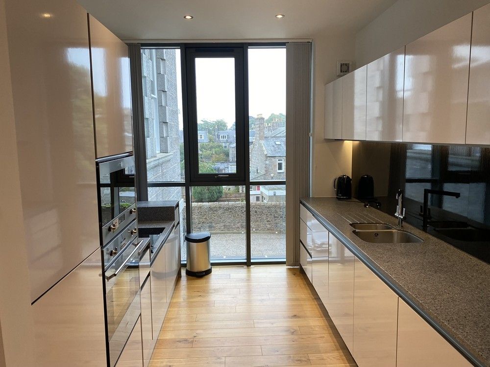 Property photo 3 of 8 50 Hg 5