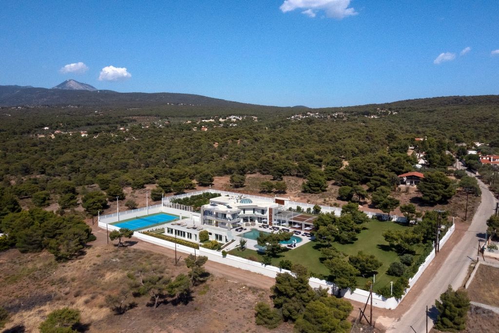 Property photo 3 of 49