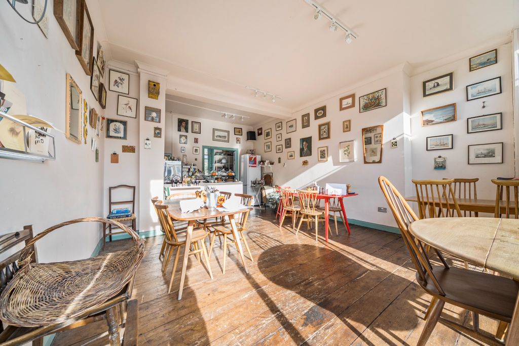 Property photo 3 of 15 4532824