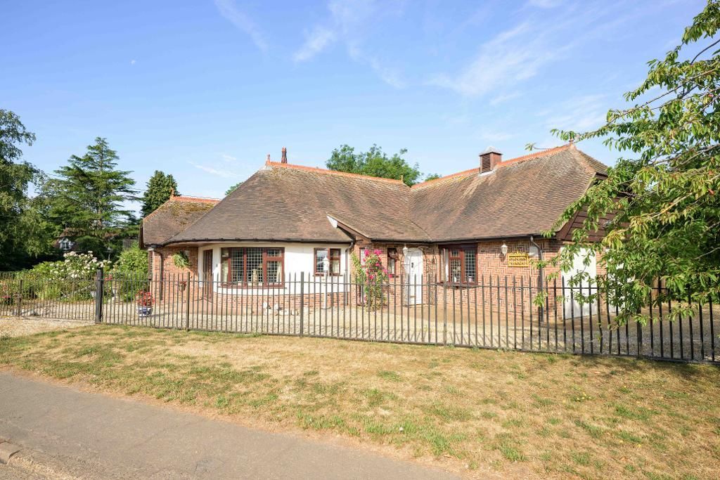 Property photo 1 of 28