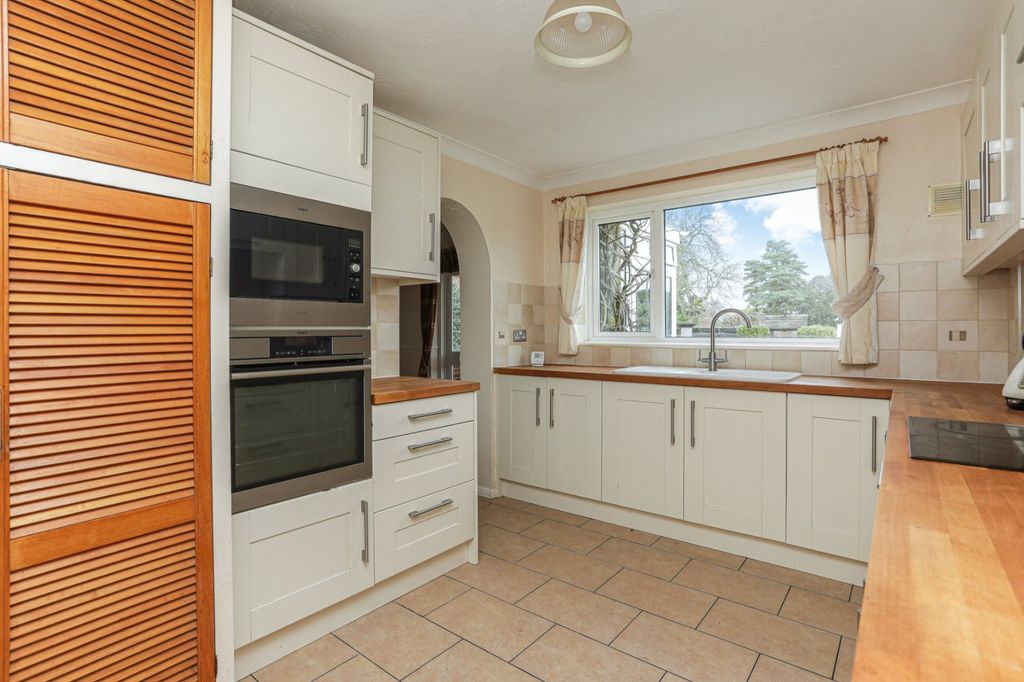 Property photo 3 of 19 Picture 3