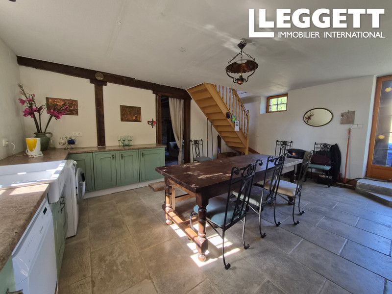 Property photo 2 of 10