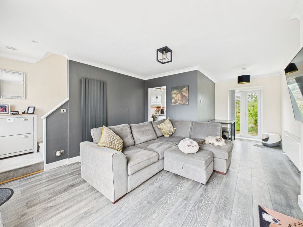 Property photo 1 of 12 3550350