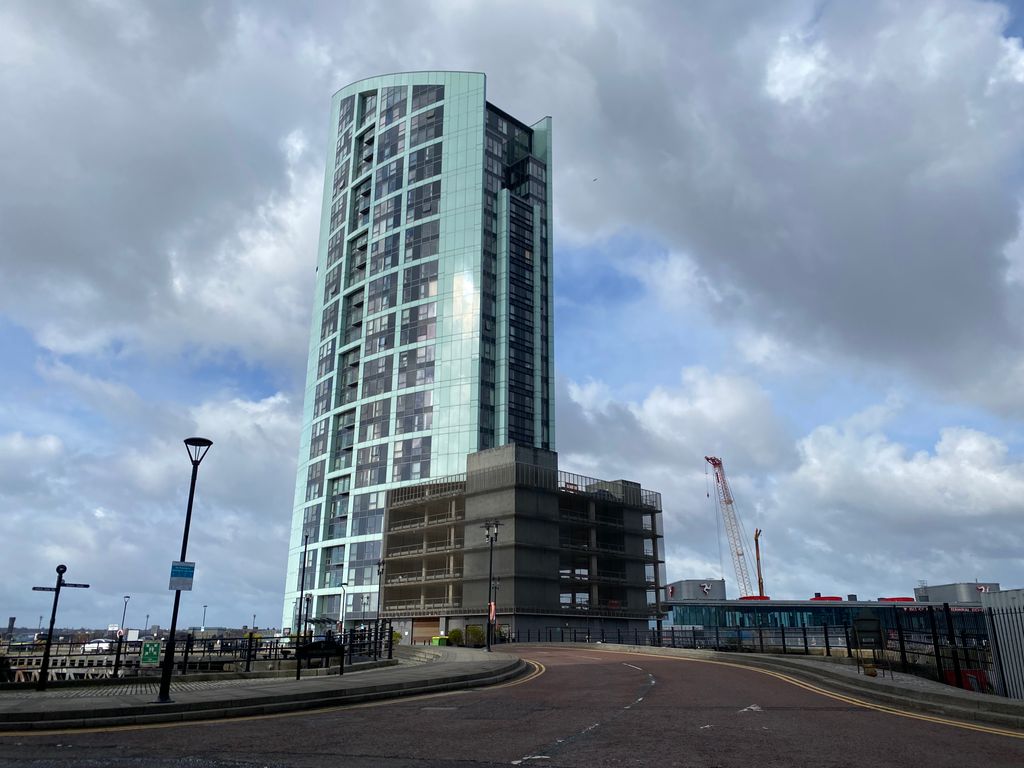 Property photo 1 of 2