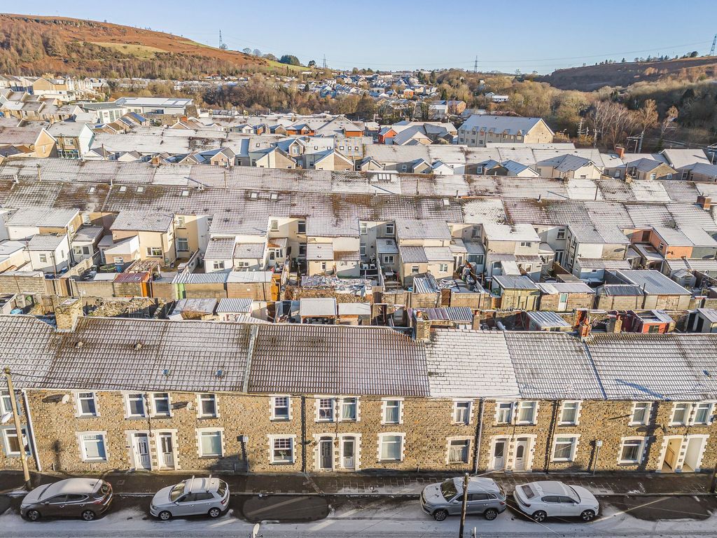 Property photo 3 of 29