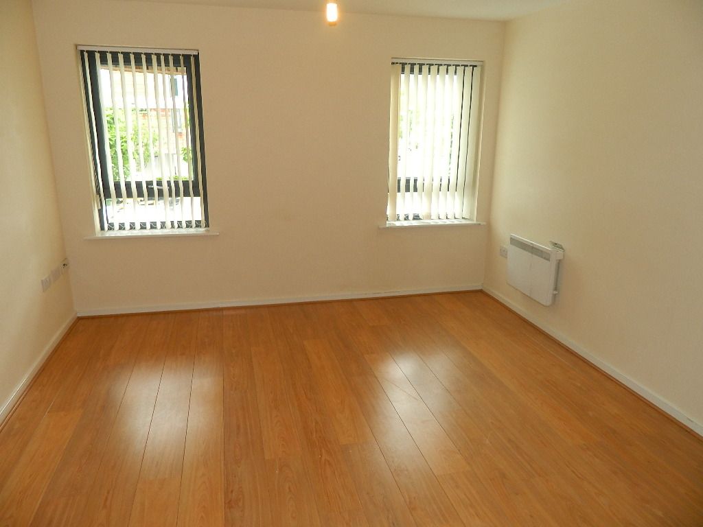 Property photo 3 of 12