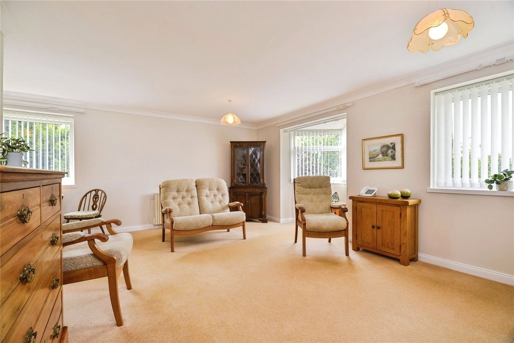 Property photo 2 of 10 Living Room