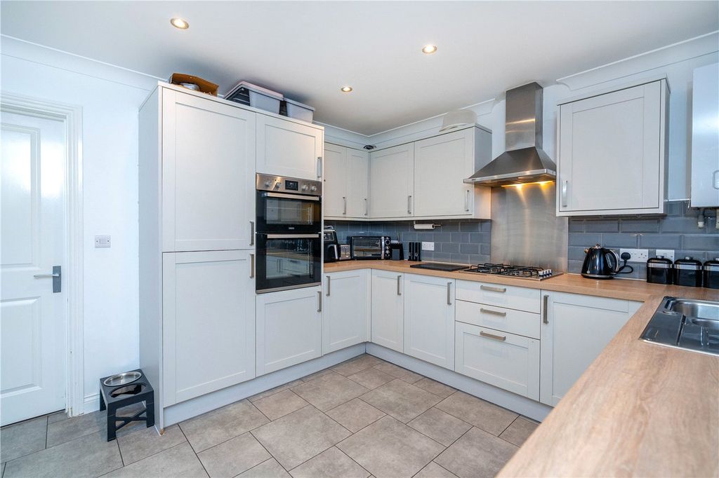 Property photo 3 of 14 Picture No. 13