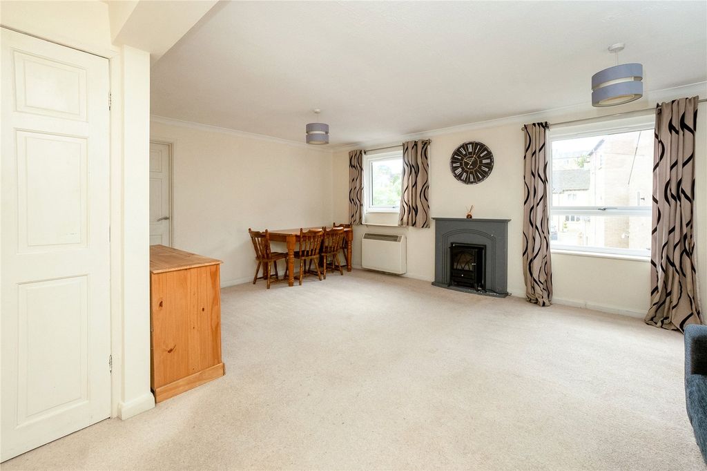 Property photo 3 of 12 Picture No. 06