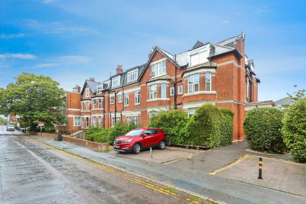 Property photo 1 of 17 Photo