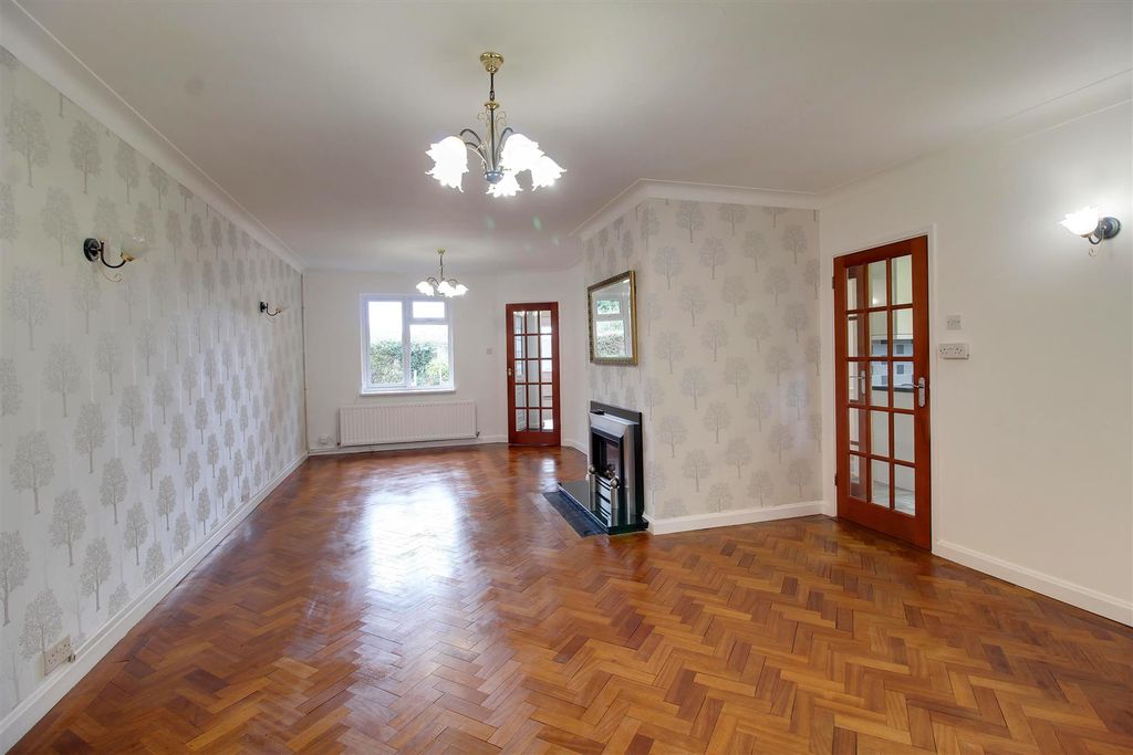 Property photo 2 of 25 Img_4048-Img_4050.Jpg