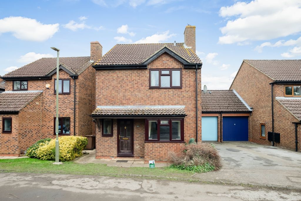 Property photo 1 of 14 271916
