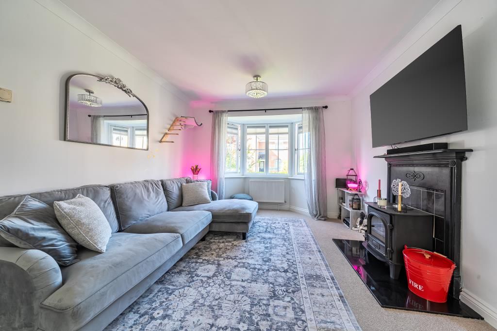 Property photo 3 of 24 Living Room