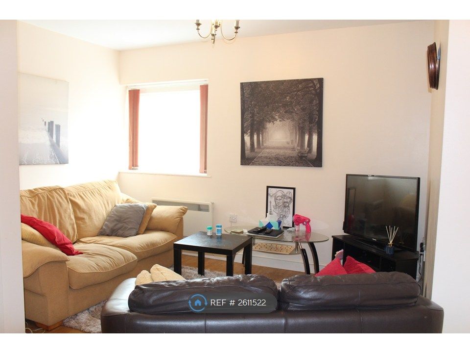 Property photo 2 of 8