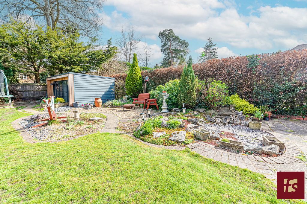 Additional image 34 of 4 bed detached house for saleThe Avenue, Crowthorne, Berkshire RG45