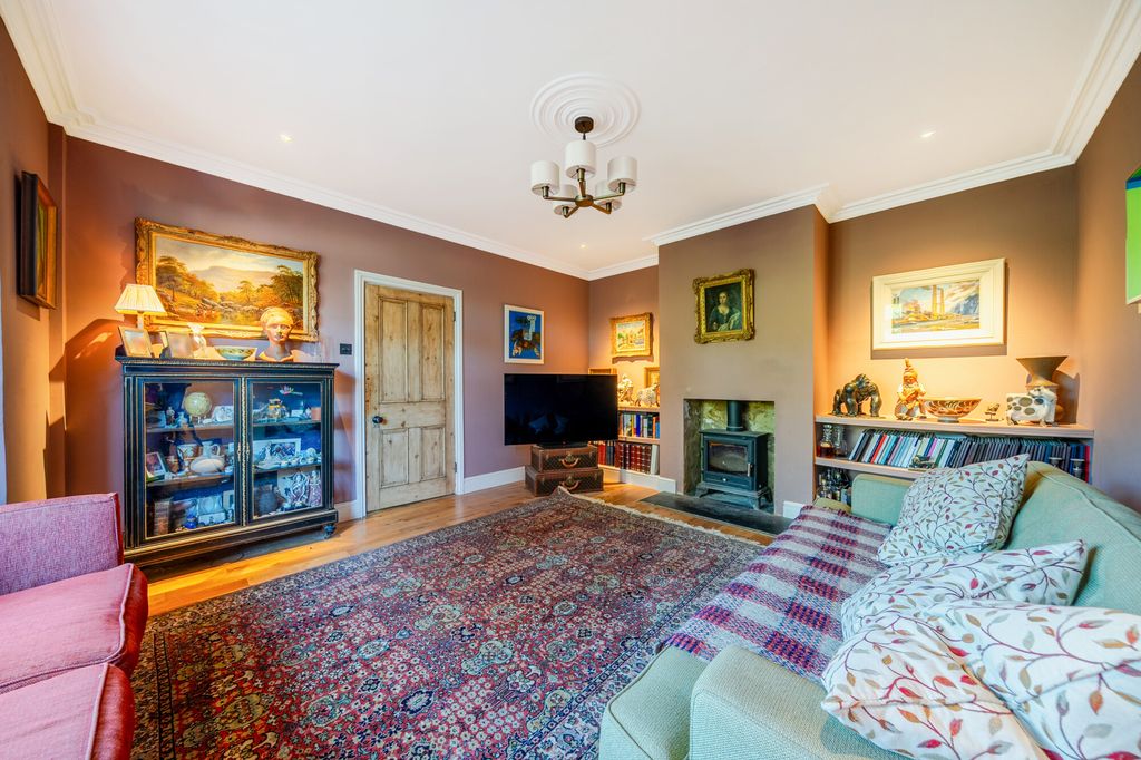 Additional image 4 of 5 bed semi-detached house for saleLoseley Lane, Liphook GU30