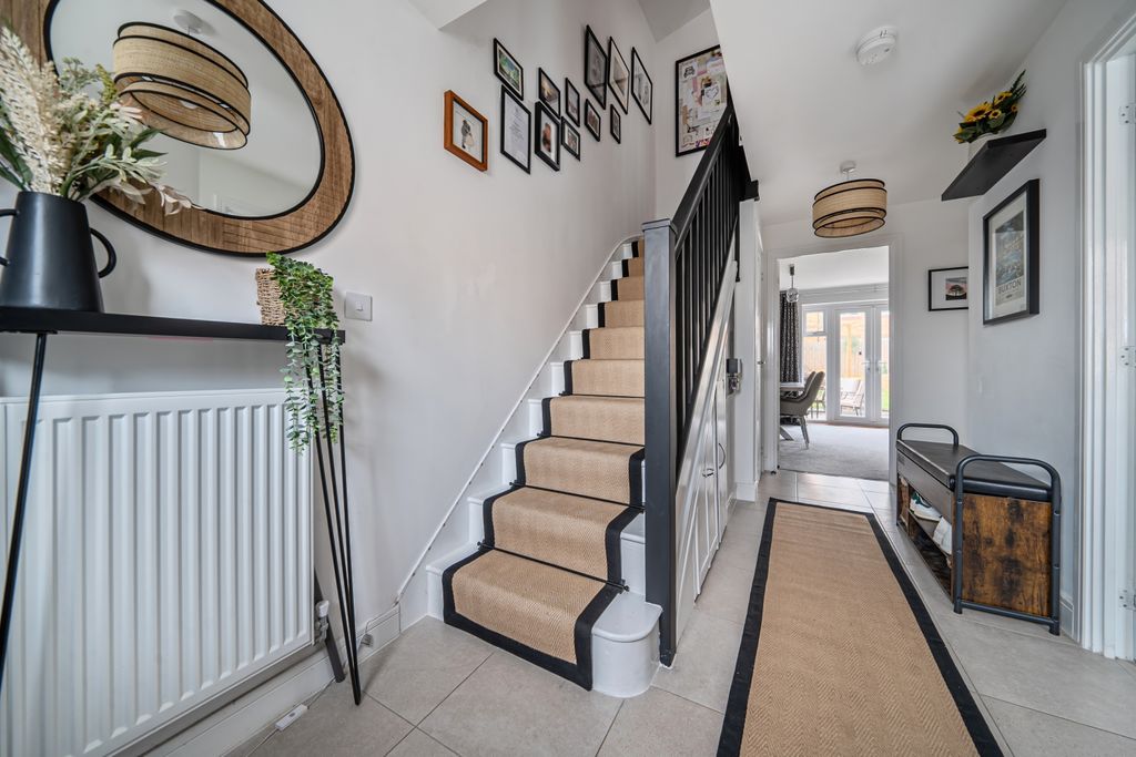 Property photo 2 of 15 1395508-18-695d126Bba6d9