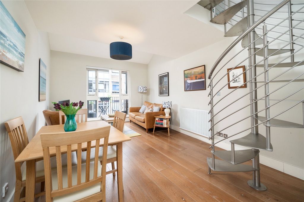 Property photo 3 of 16 Picture No. 07