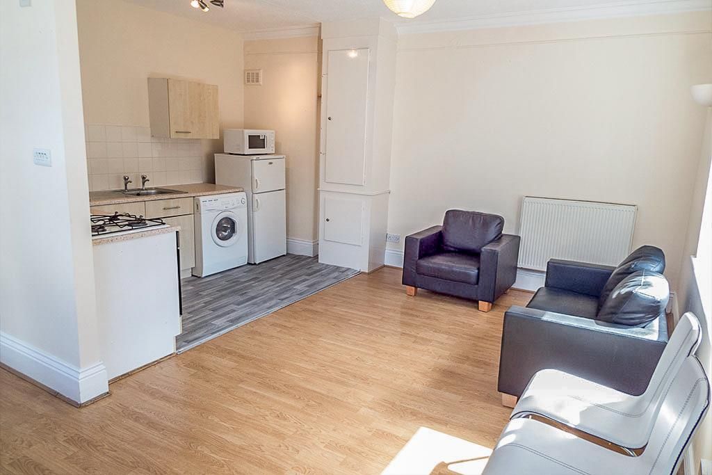 Property photo 1 of 5