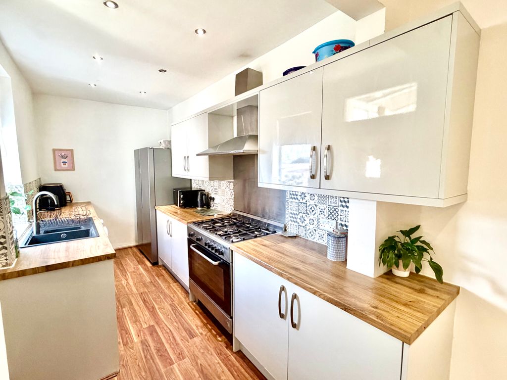 Property photo 2 of 18 Img_0484