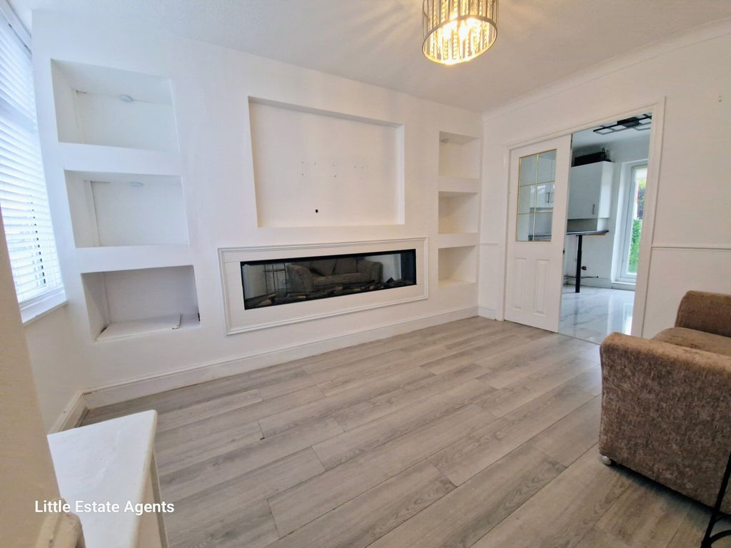 Property photo 2 of 12 Photo 2