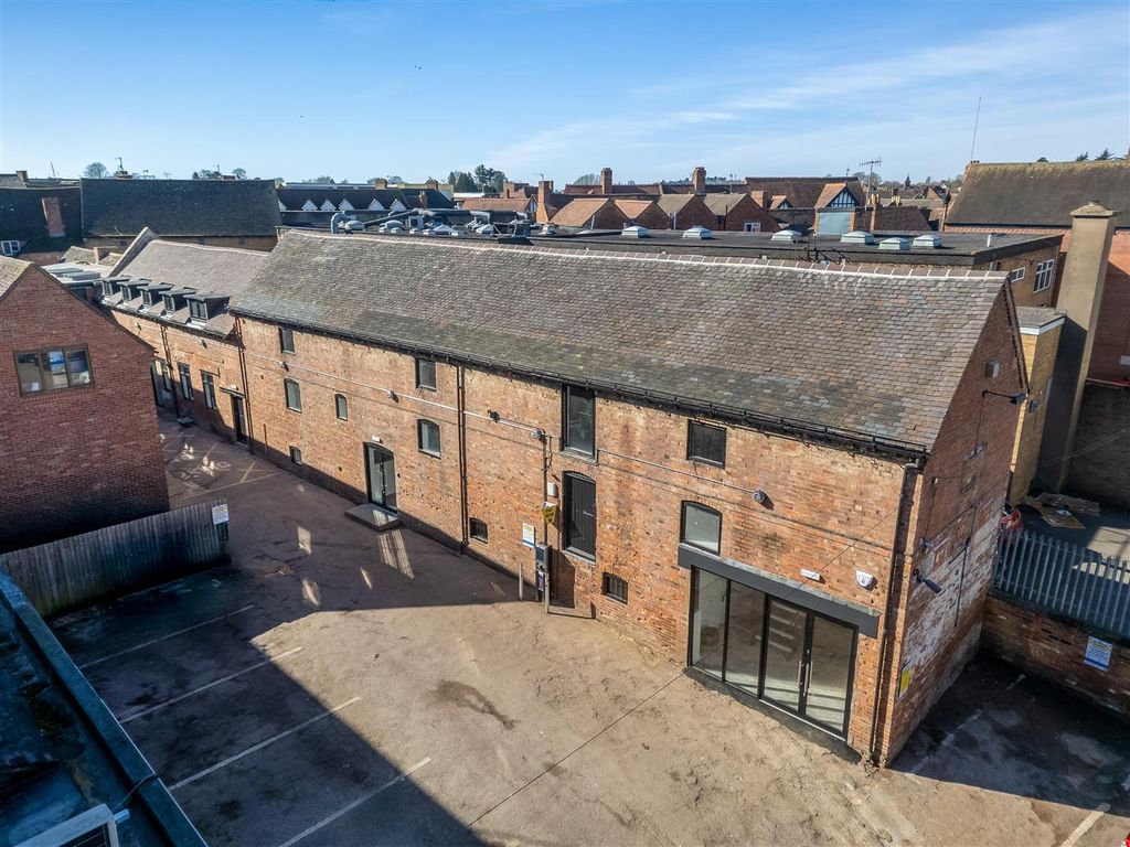 Property photo 2 of 13 Henley Street Aerial-5.Jpg